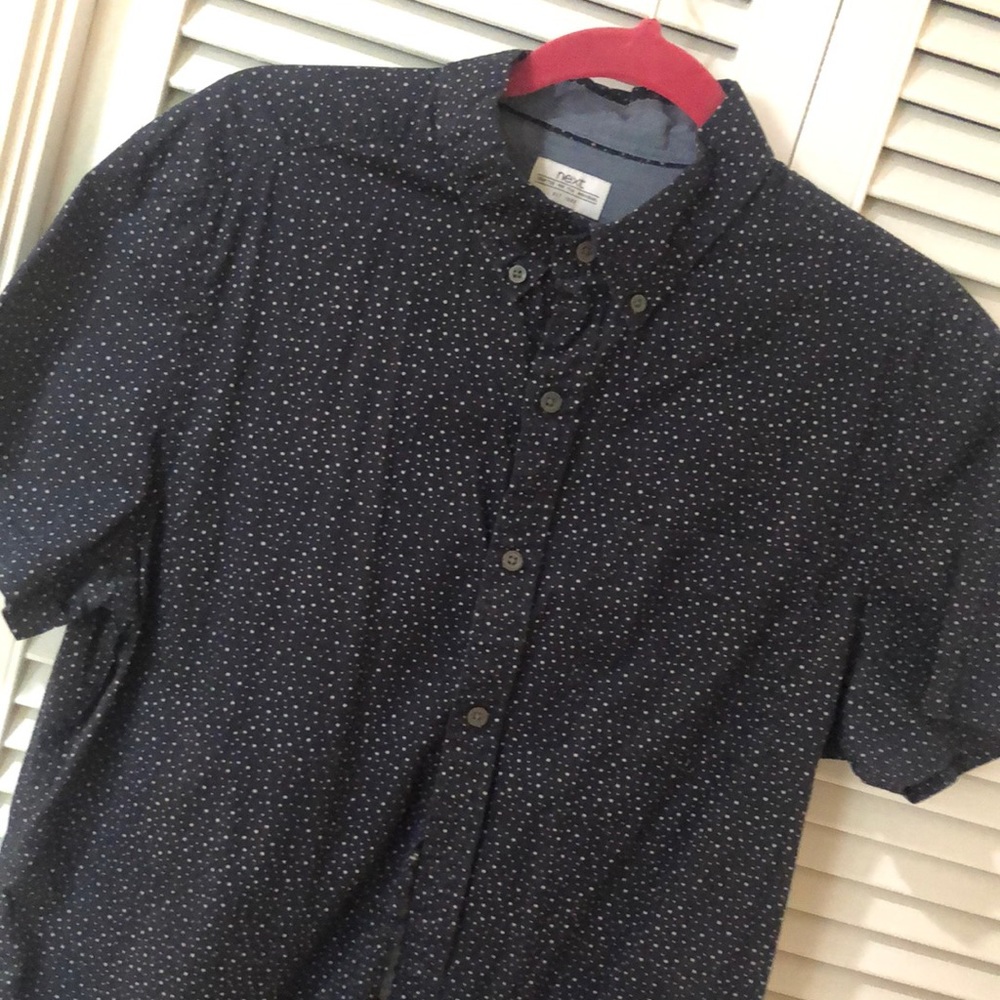 Short sleeve shirt button down